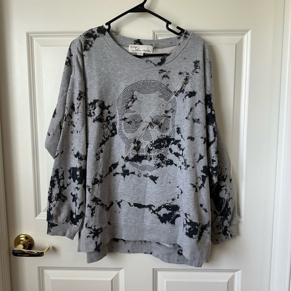 Vintage Havana Tops - Vintage Havana Oversized Rhinestone Skull Graphic Abstract-Print Pullover Size S